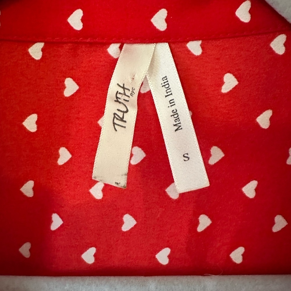 Valentine’s Day Red and white heart polka dot tunic blouse, size small - Picture 6 of 6